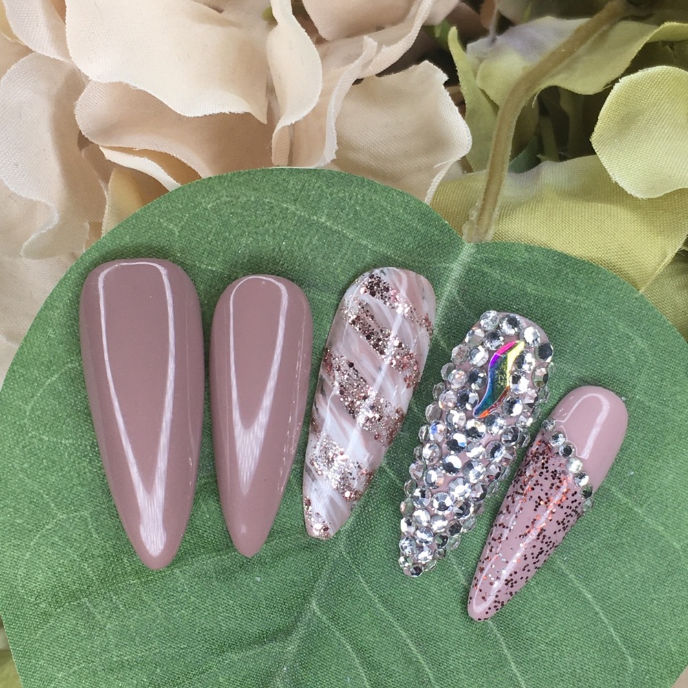 Custom Press On Nails - image 2